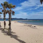 Appartement 3 Pieces, 6 Couchages, Parking, Proche Plage Et Commerces, Frejus - Fr-1-226A-152